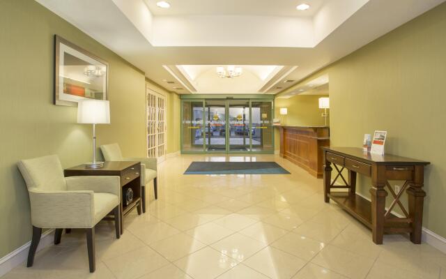 Kalamazoo Hotel and Suites