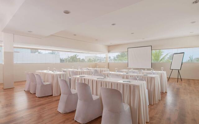 The Tides Hotel Boracay