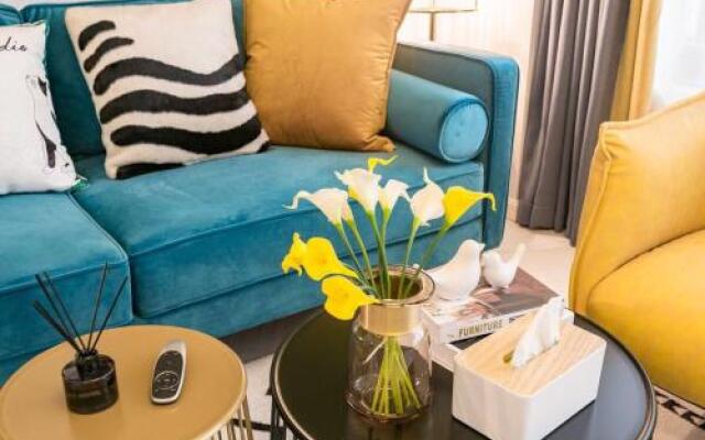 Wuhan Wuchang·Qunxingcheng Square · Locals Apartment 00121920