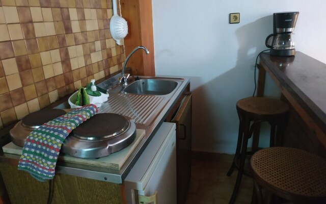 Guesthouse Chryssoula Room No1