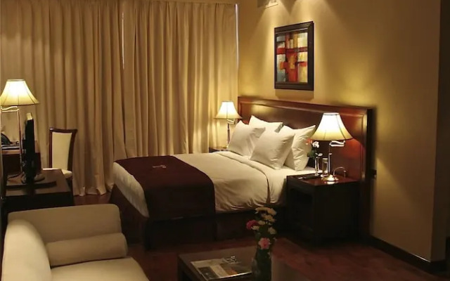 Trianon Royal Hotel
