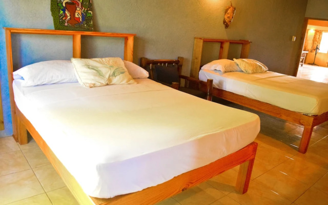 Le Mer Ocean Front Villas