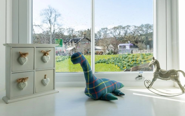 Bridgend House B & B