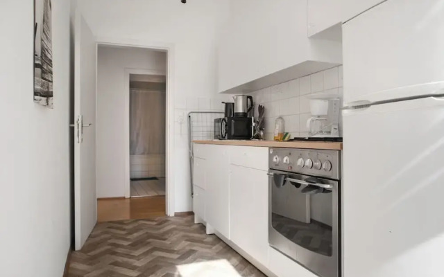Spacious 2BR Apartment Long Stay Rennweg