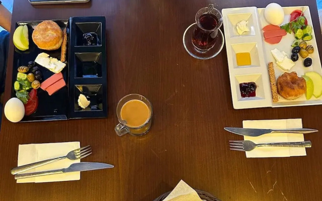 Taxim Alyon Suite Hotel
