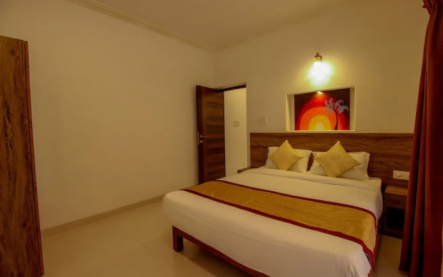 OYO 10966 Home Poolside Paradise 2BHK Siolim