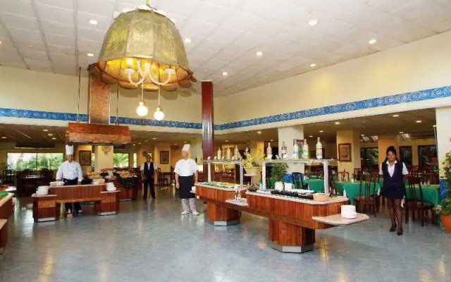 Gran Caribe Sun Beach