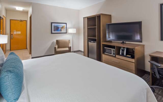 Best Western Plus Hudson I-94