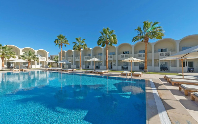 Reef Oasis Beach Resort