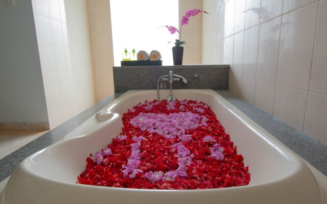 Alamanda Canggu Villa by Kanaya Hospitality.