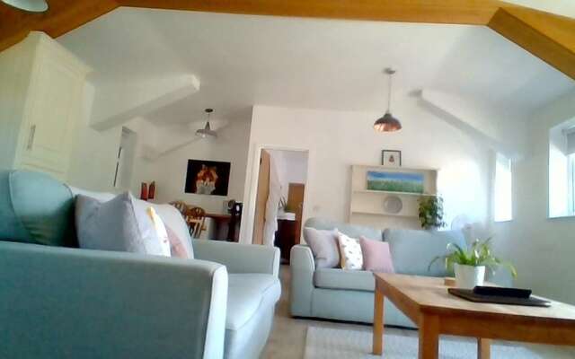 Lovely 1-bed Lodge in Drybrook