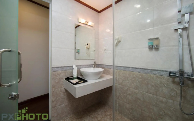 Mayflower Hotel Hanoi
