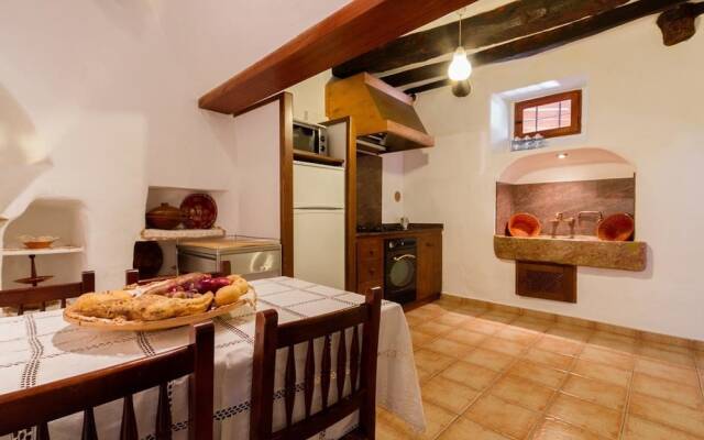 Villa - 4 Bedrooms with Pool and WiFi - 103220