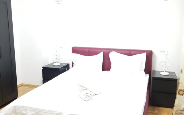 Apartment Mega Mall Monza National Arena