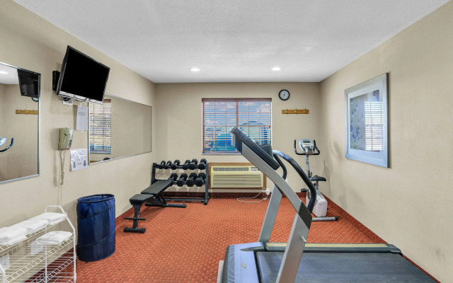 Baymont by Wyndham Cedar Rapids