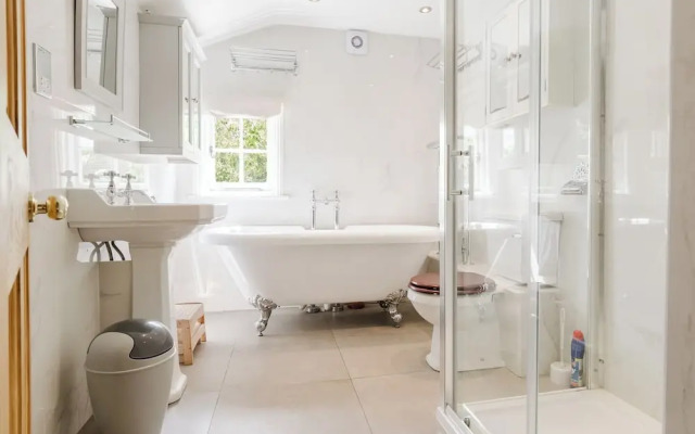Stylish Townhouse Annexe Cheltenham