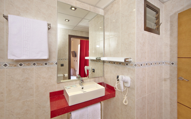 MLL Caribbean Bay Hotel