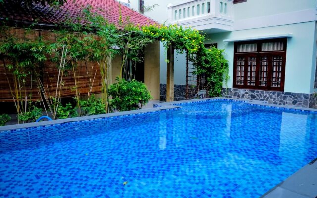 Chao Hotel
