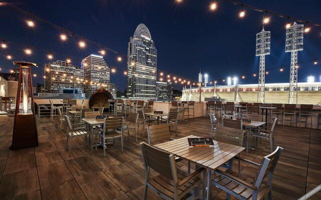 AC Hotel Cincinnati at The Banks