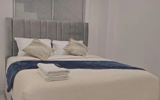 Hotel West Inn
