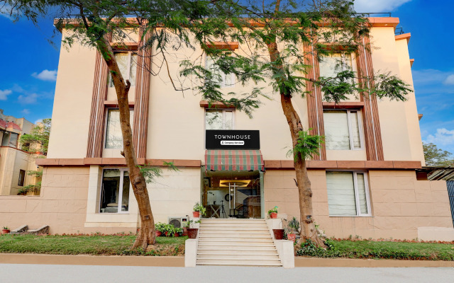 Super Townhouse T Block Sector 24