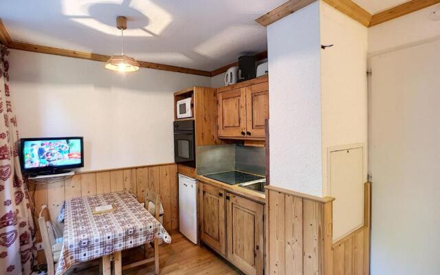 Appartement Les Menuires, 1 pièce, 2 personnes - FR-1-178-180