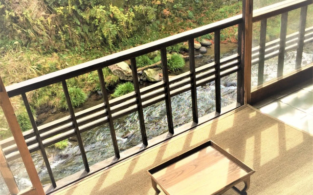 Hot Spring Guesthouse Tojiya