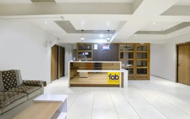 FabHotel Bharosa Inn