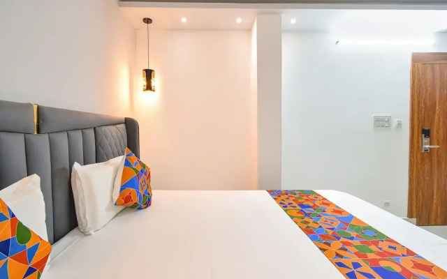Fabhotel Srs Grand
