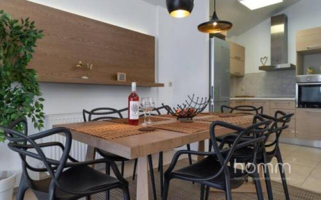 137m homm New Apartment with Acropolis View 7ppl