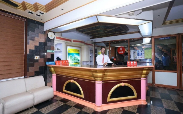 Hotel Rvee's Regency by OYO Rooms