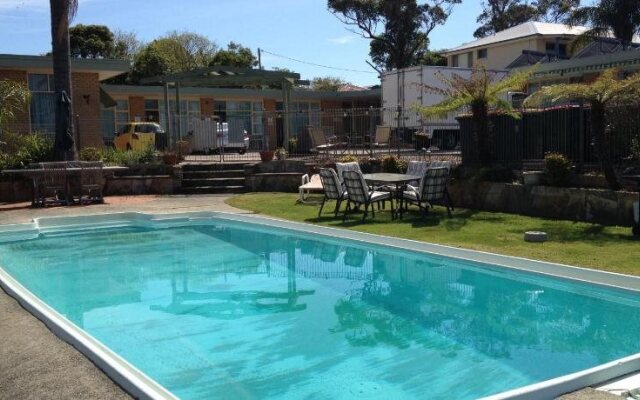Sandpiper Motel