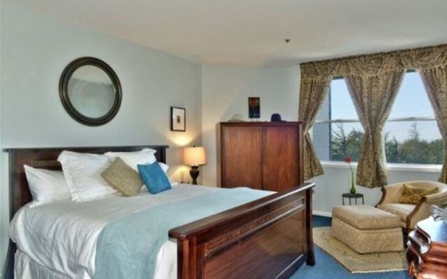 Bay Hill Mansion B and B