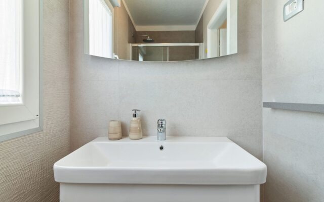 Serene Holiday Home in Novigrad with Private Pool