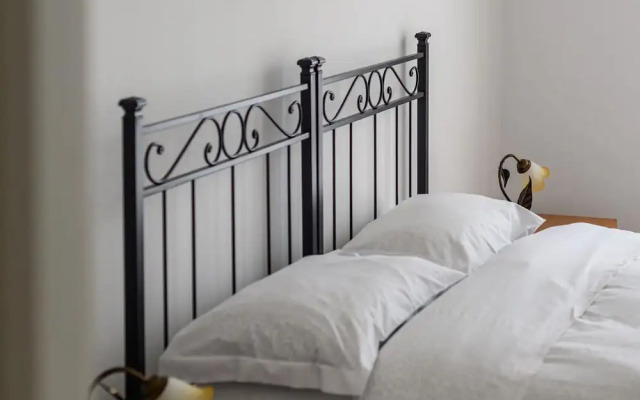 Via Coriolano 8 in Naples