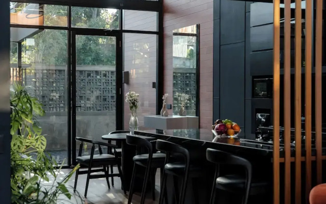 Black Rock Villas