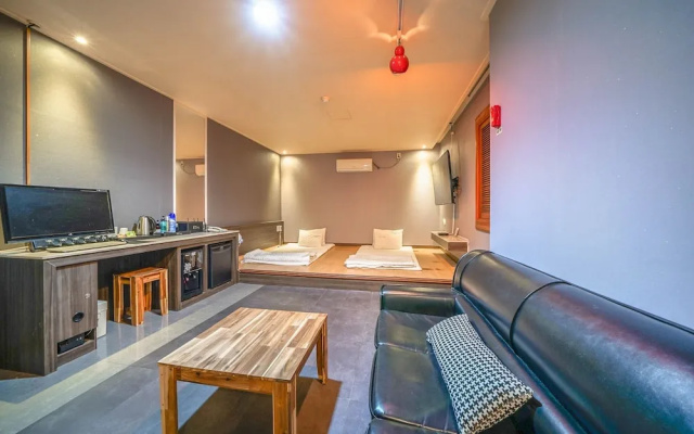 Busan Sasang Mr Brick Hotel
