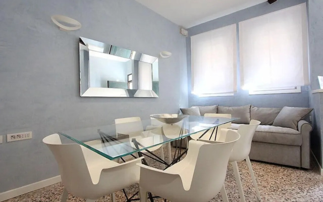 City Apartments - Prestige Canal View