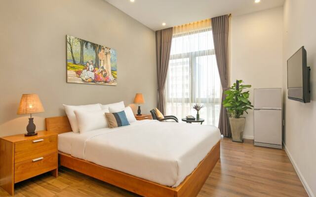 Modern 4-bdr Villa Foosball Dart Cafe Walk to My Khe Beach