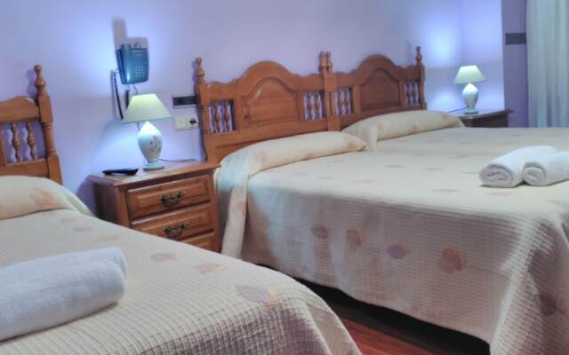 Hostal Pico Sacro I