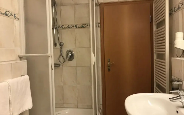 Hotel Zartenbach B&B