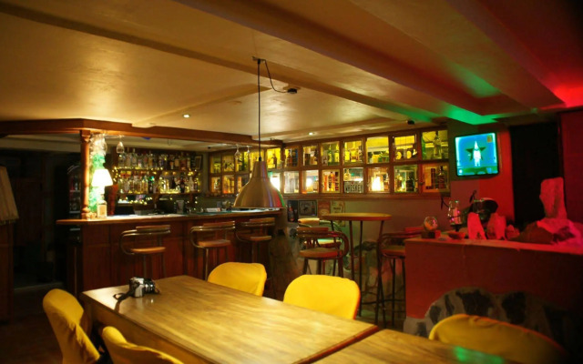 Yellow Haven Lodge