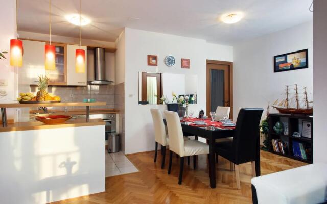 Apartment Lucija