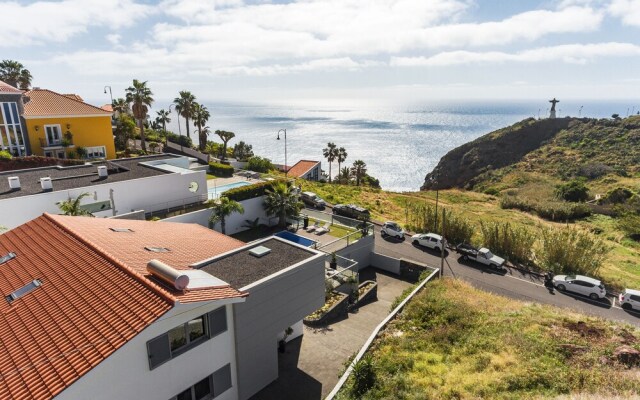 Villa Sol e Mar by OurMadeira