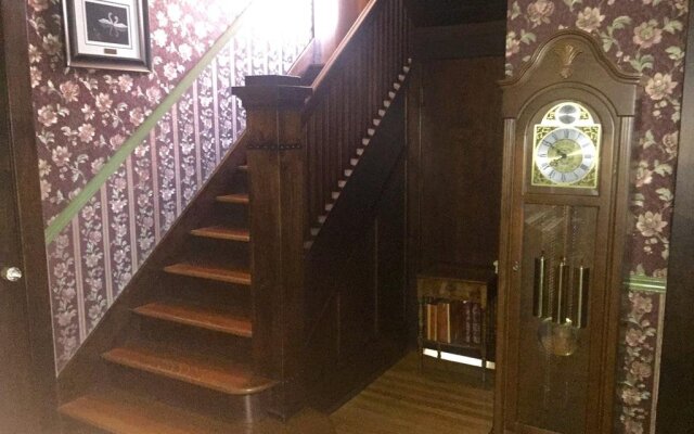 Queens Landing Guest House