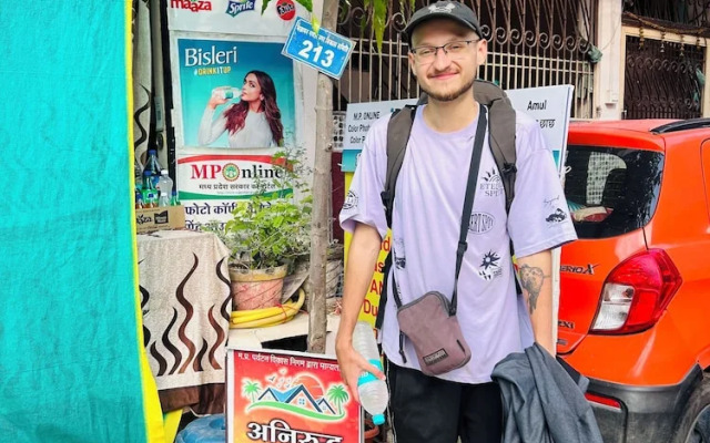 Anirudhha Home Stay