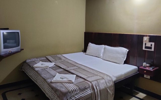 Hotel Caveri Comfort Inn
