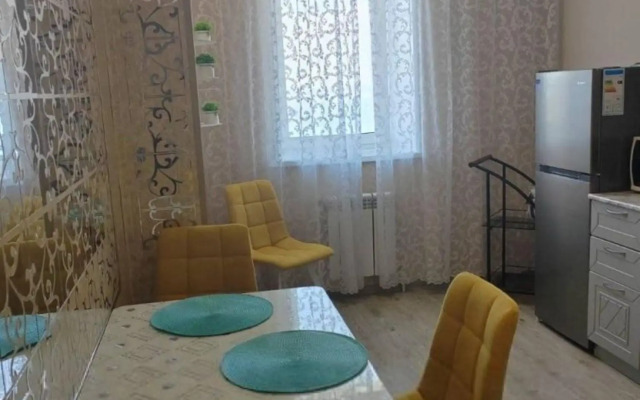 Cozy apartment on Leonova street 66