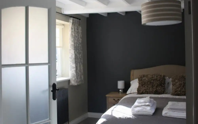 The Three Horseshoes Warham