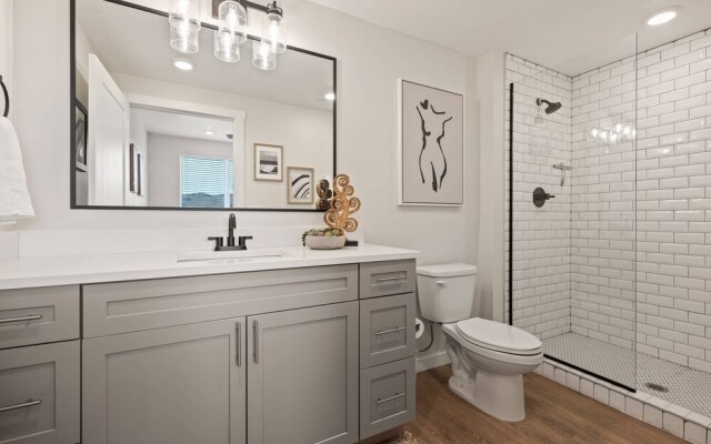 Palm Cove 2 Bedroom Condo